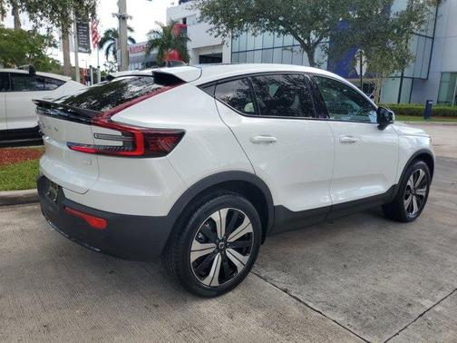2023 Volvo C40 Recharge Pure Electric Twin Core