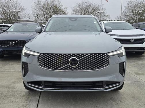 2025 Volvo XC90 Plug-In Hybrid T8 Plus 7-Seater