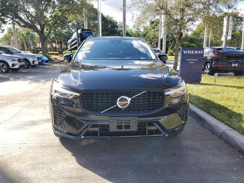 2025 Volvo XC60 B5 Core