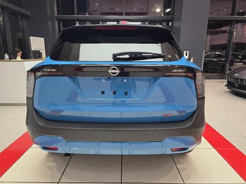 2025 Nissan Kicks SR