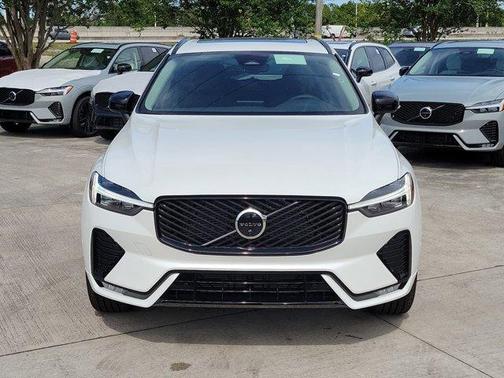 Crystal White 2026 Volvo XC60 B5 Plus