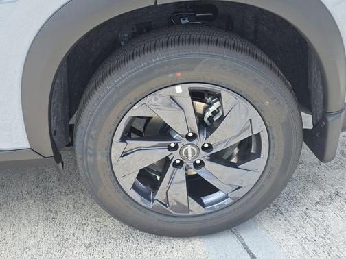 Boulder Gray Metallic 2026 Nissan Rogue SV
