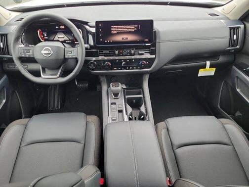 Super Black 2026 Nissan Pathfinder SL