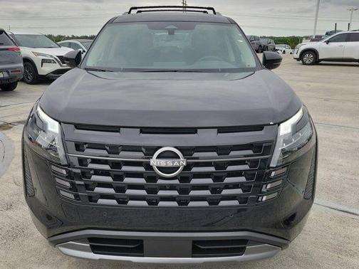 Super Black 2026 Nissan Pathfinder SL