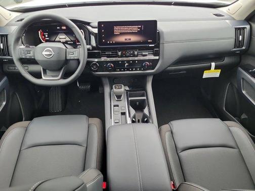 Super Black 2026 Nissan Pathfinder SL