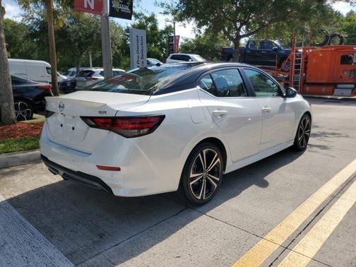 White 2023 Nissan Sentra SR