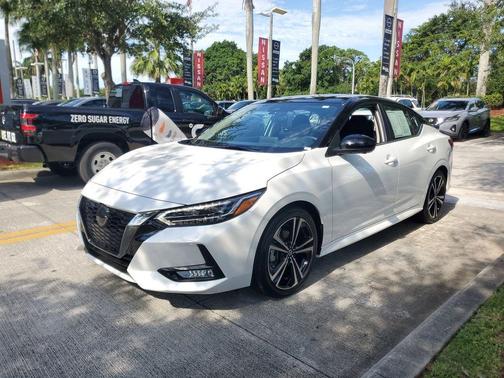 White 2023 Nissan Sentra SR