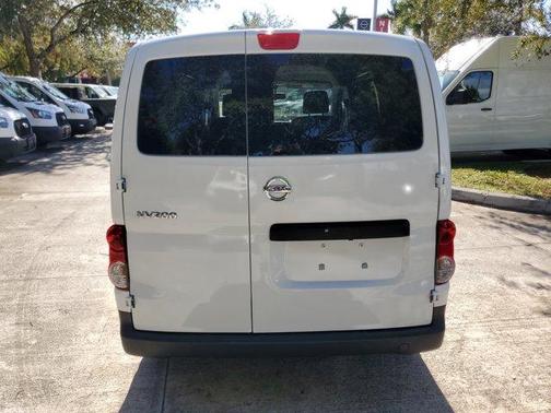 2021 Nissan NV200 S