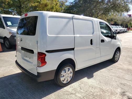 2021 Nissan NV200 S