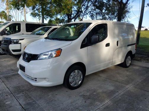 2021 Nissan NV200 S