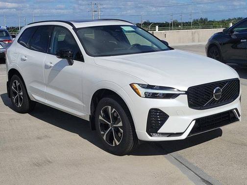 2026 Volvo XC60 B5 Core