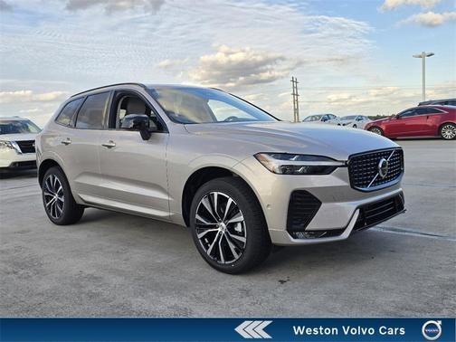 2025 Volvo XC60 B5 Plus
