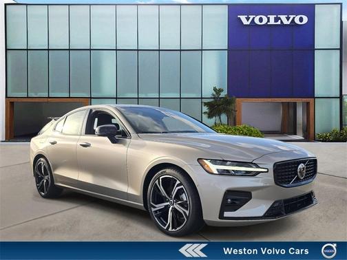 2025 Volvo S60 B5 Plus