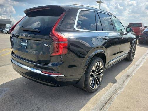 2026 Volvo XC90 B6 Ultra 7-Seater