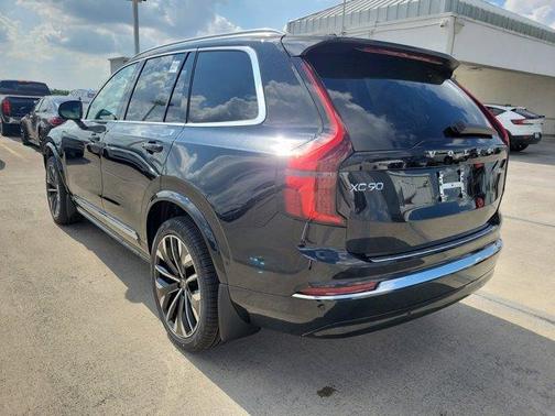 2026 Volvo XC90 B6 Ultra 7-Seater