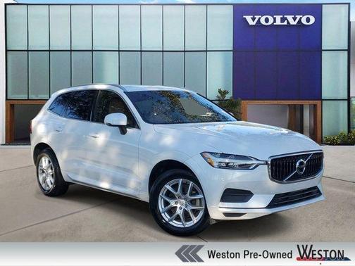 2020 Volvo XC60 T5 Momentum