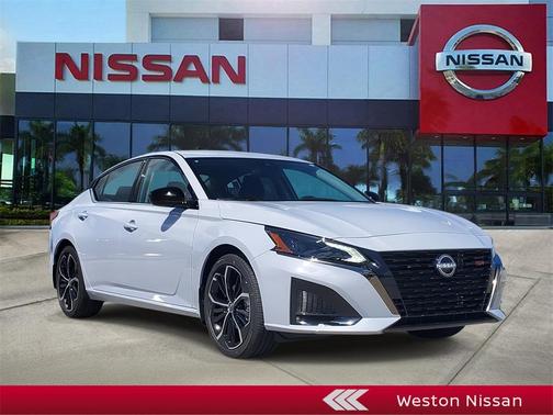 2025 Nissan Altima SR