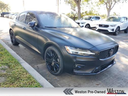 2024 Volvo S60 B5 Plus Black Edition