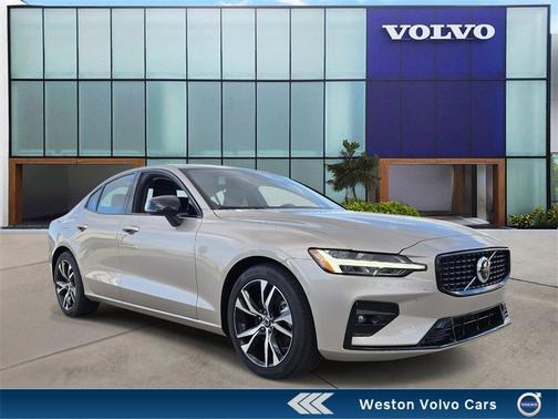 2025 Volvo S60 B5 Plus