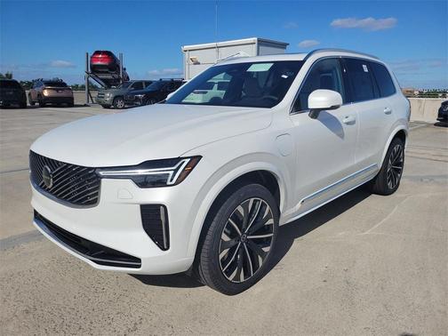 2026 Volvo XC90 Plug-In Hybrid T8 Core