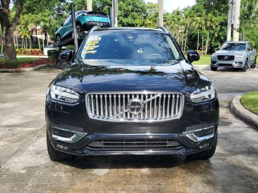 Onyx Black Metallic 2024 Volvo XC90 B5 Plus Bright Theme