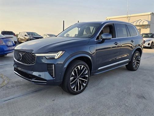 2025 Volvo XC90 Plug-In Hybrid T8 Ultra 7-Seater