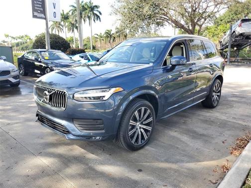 2023 Volvo XC90 B6 Core