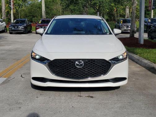 Snowflake White Pearl 2021 Mazda Mazda3 FWD