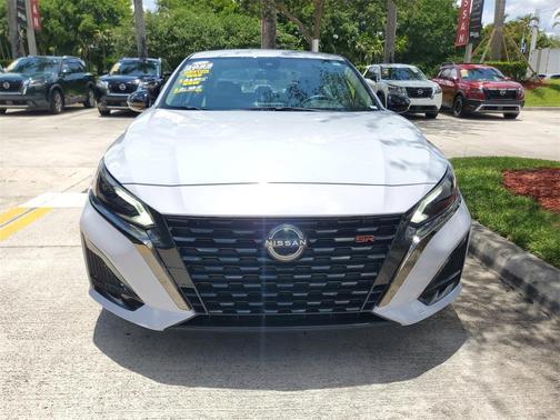 2023 Nissan Altima 2.5 SR