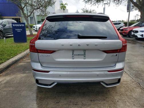 2025 Volvo XC60 B5 Core