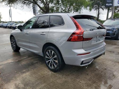 2025 Volvo XC60 B5 Core