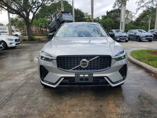 2025 Volvo XC60 B5 Core