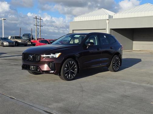 2026 Volvo XC60 B5 Ultra