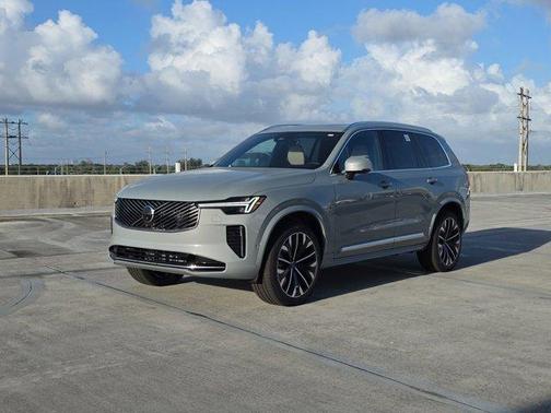 2026 Volvo XC90 B6 Plus 7-Seater