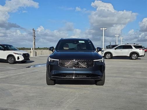 2026 Volvo XC90 B6 Plus 6-Seater