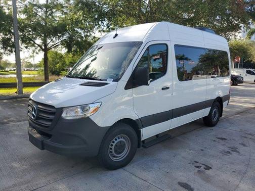 2024 Mercedes-Benz Sprinter 2500 144 WB Standard Roof Passenger