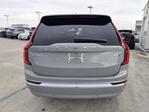 2026 Volvo XC90 B5 Core