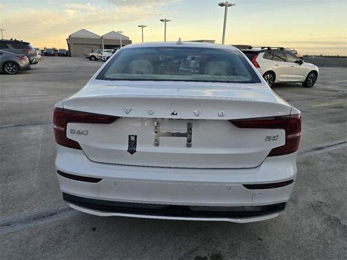 2025 Volvo S60 B5 Core