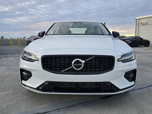 2025 Volvo S60 B5 Core