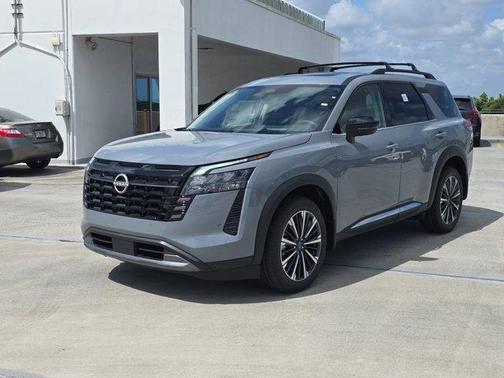 Boulder Gray Pearl 2026 Nissan Pathfinder Platinum