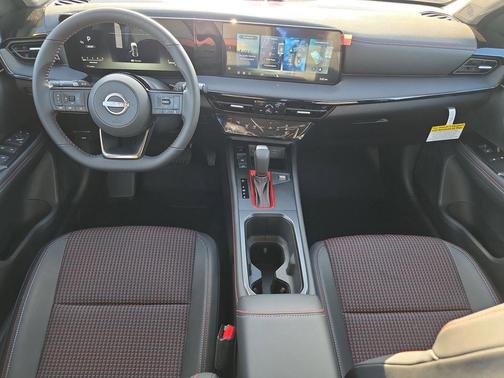 Deep Blue Pearl 2026 Nissan Kicks SR