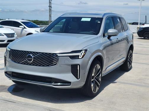 2026 Volvo XC90 B6 Plus 7-Seater