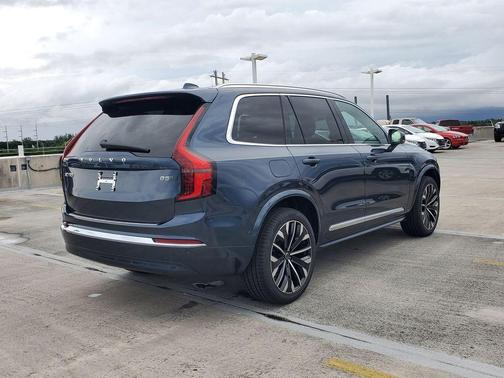 Denim Blue Metallic 2026 Volvo XC90 B6 Plus 7-Seater