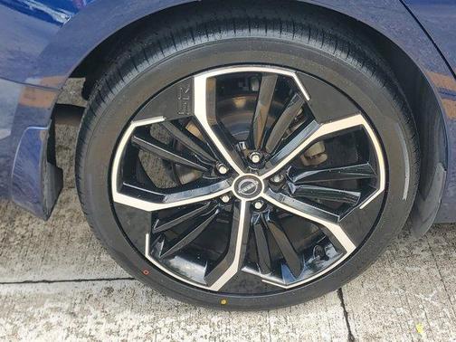 Deep Blue Pearl 2023 Nissan Altima 2.5 SR