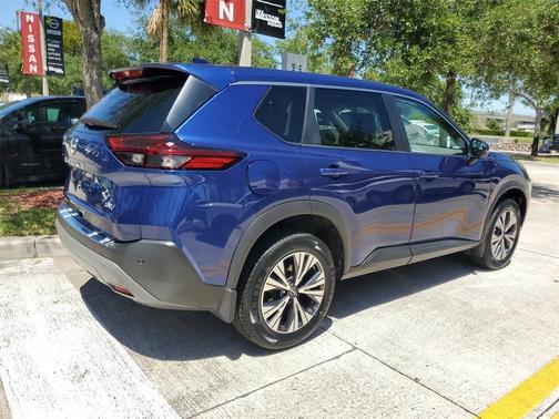 2022 Nissan Rogue SV