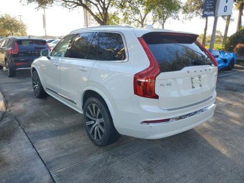 2024 Volvo XC90 B5 Core Bright Theme