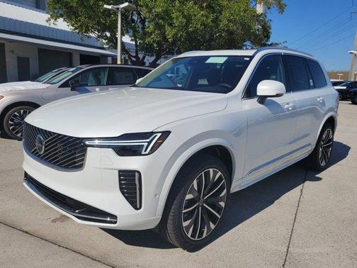 2026 Volvo XC90 B5 Plus 7-Seater