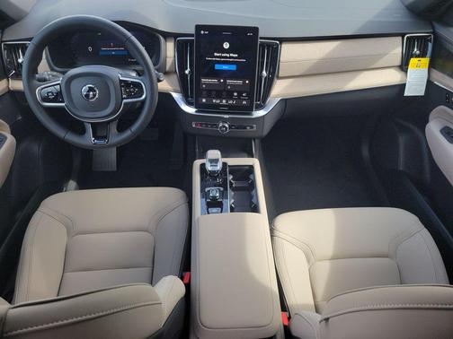 Forest Green 2027 Volvo XC90 B5 Plus