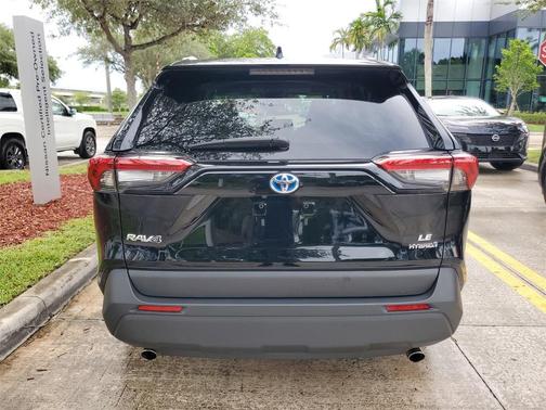 2024 Toyota RAV4 Hybrid LE