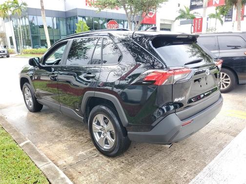 2024 Toyota RAV4 Hybrid LE